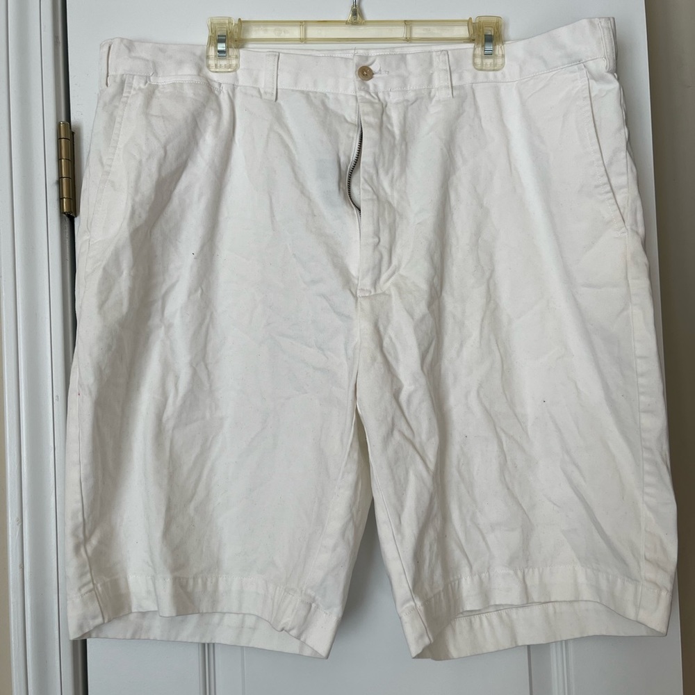 Gently used polo by Ralph Lauren white Chino short men size 42 Tall